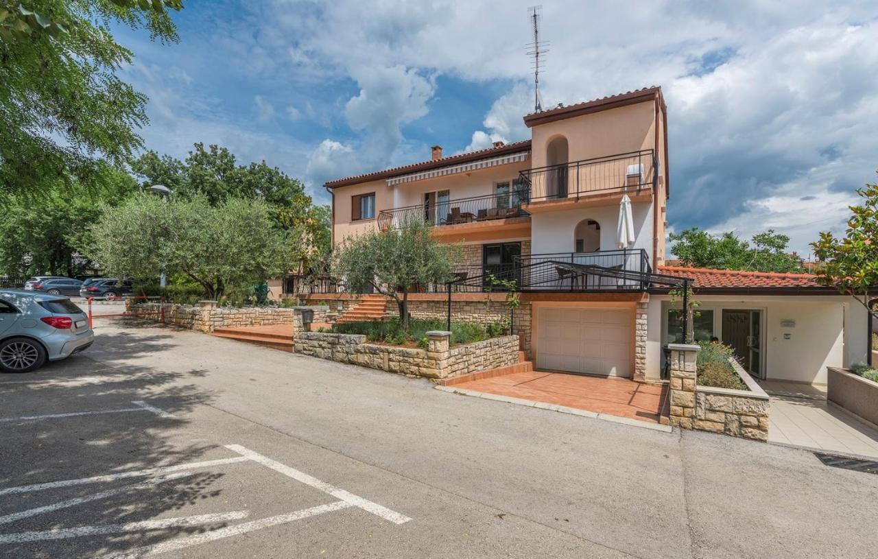 Apartments Zrnic Porec Bilik gambar