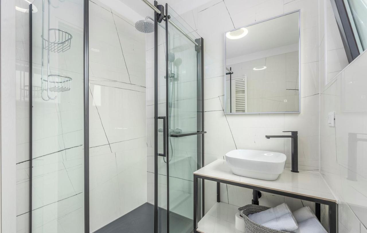 Apartments Zrnic Porec Bilik gambar
